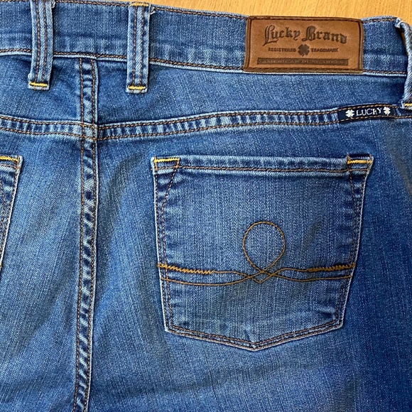 Lucky Brand Sofia Straight jeans - Picture 3 of 6